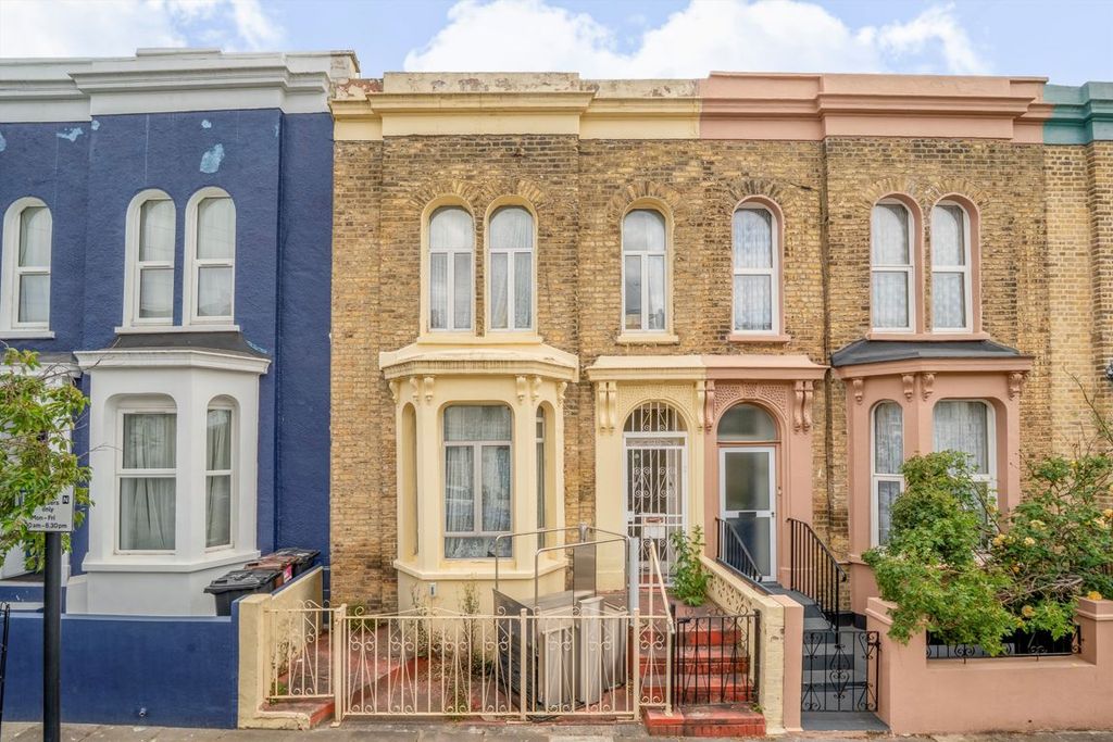 Property photo 1 of 6