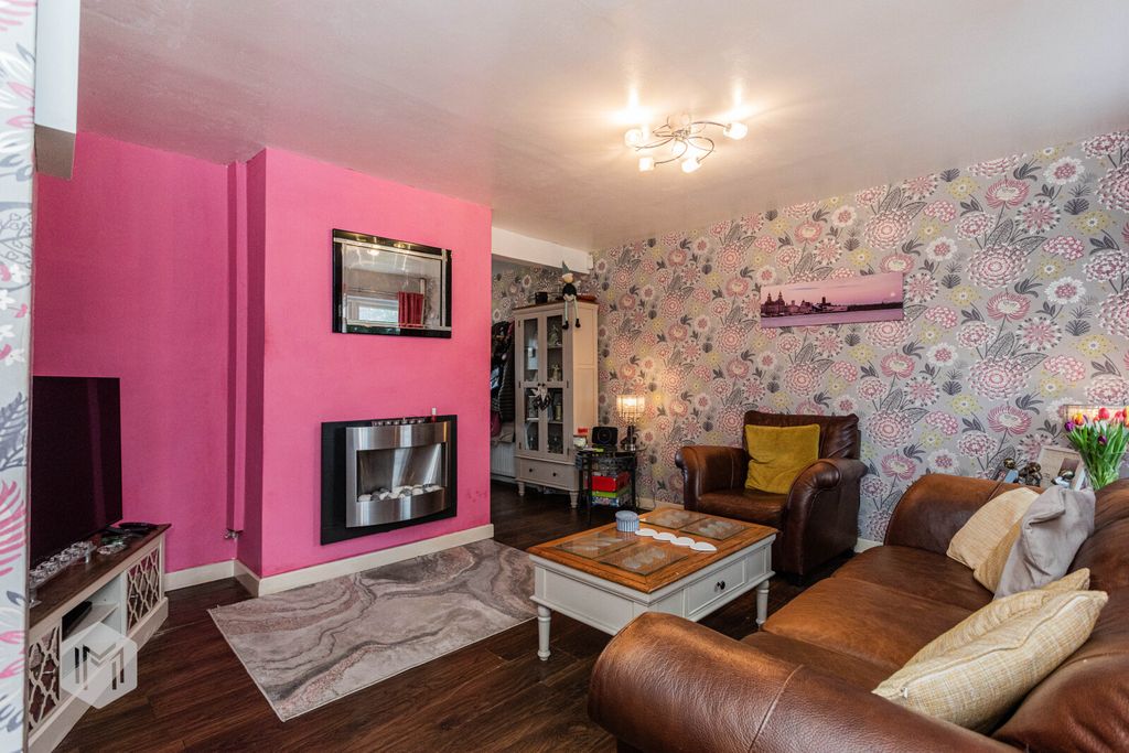 Property photo 2 of 17 Picture No. 08