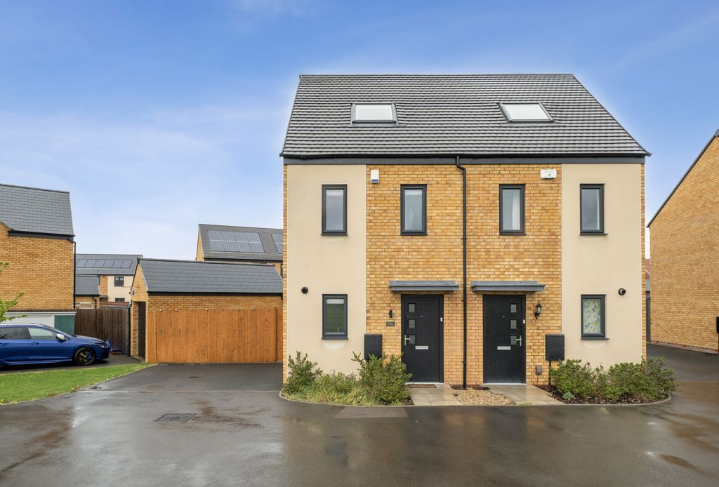 Property photo 1 of 11 1440850-1-69Dfab8...