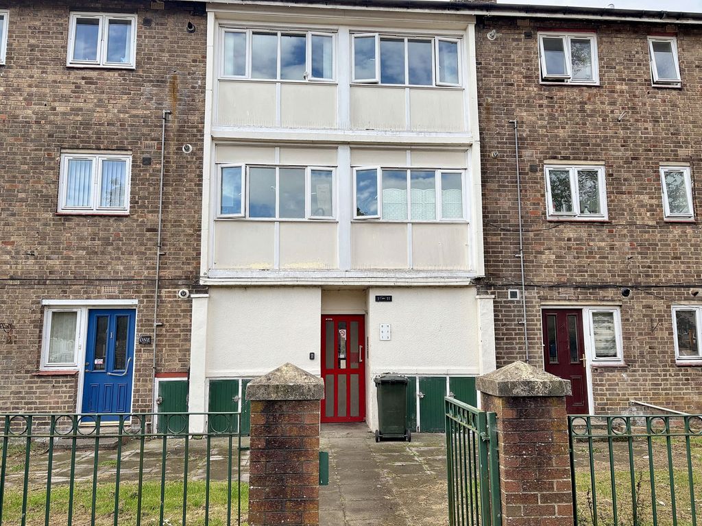 Property photo 1 of 8