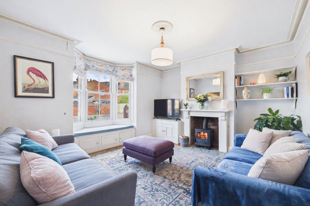 Property photo 3 of 19 Picture No. 01