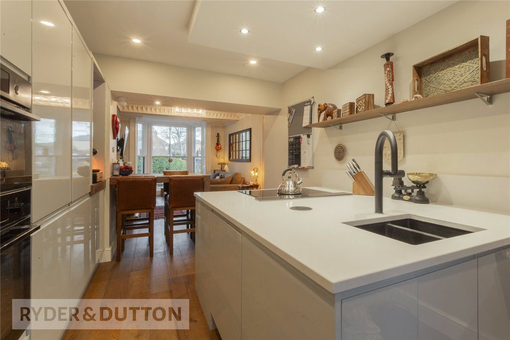 Property photo 3 of 40 Open-Plan Kitchen