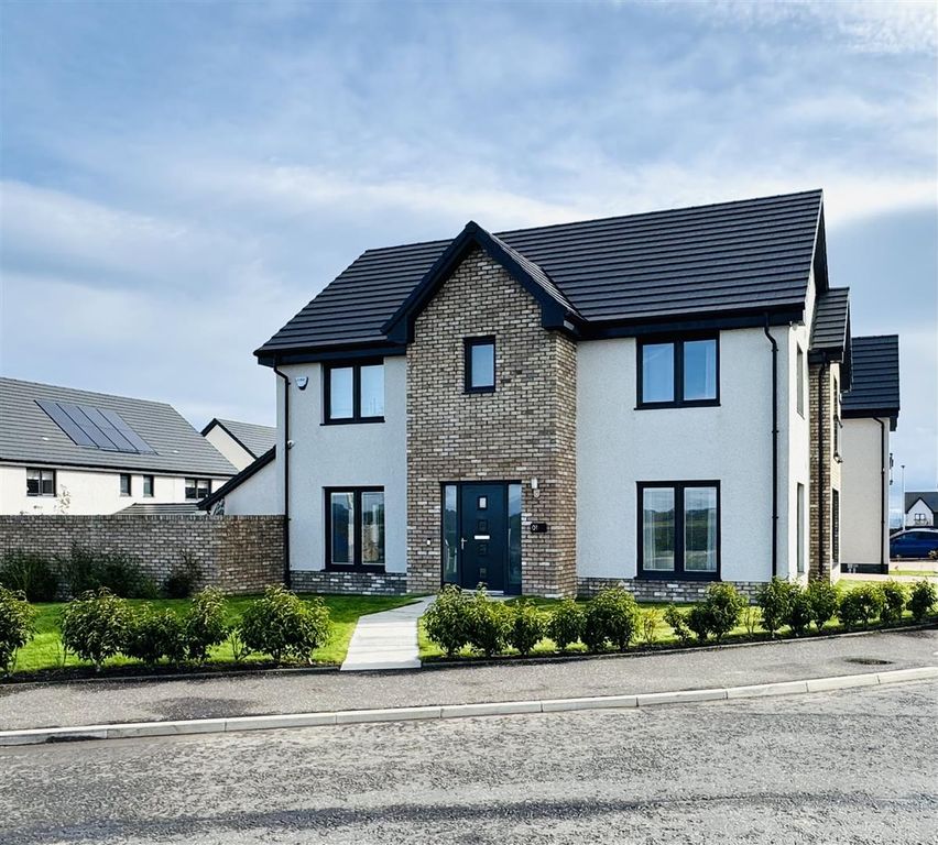 Property photo 2 of 33 External