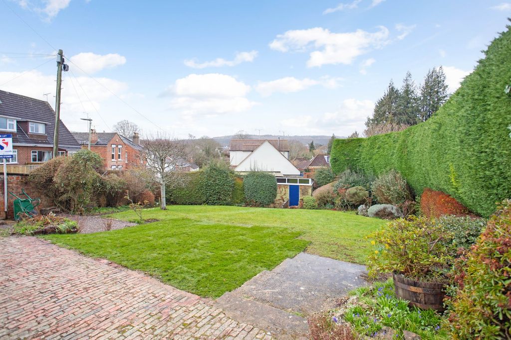Property photo 2 of 16