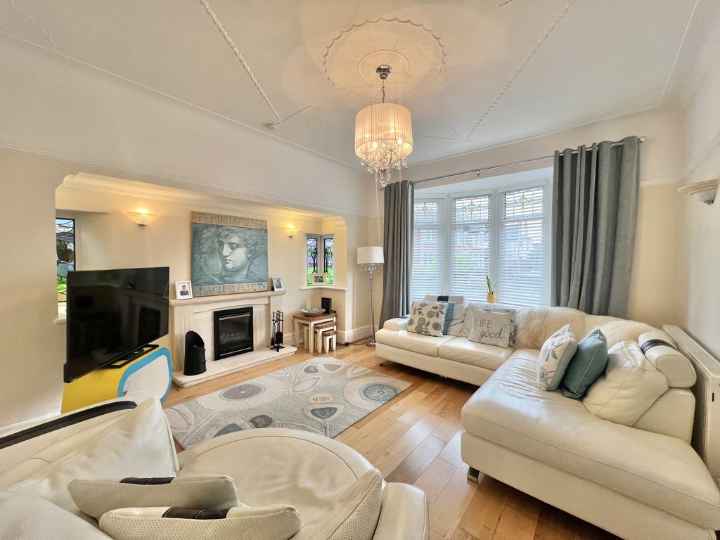 Property photo 3 of 26