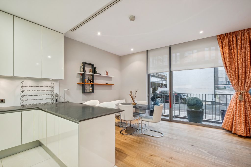 Property photo 1 of 10 Reception Room