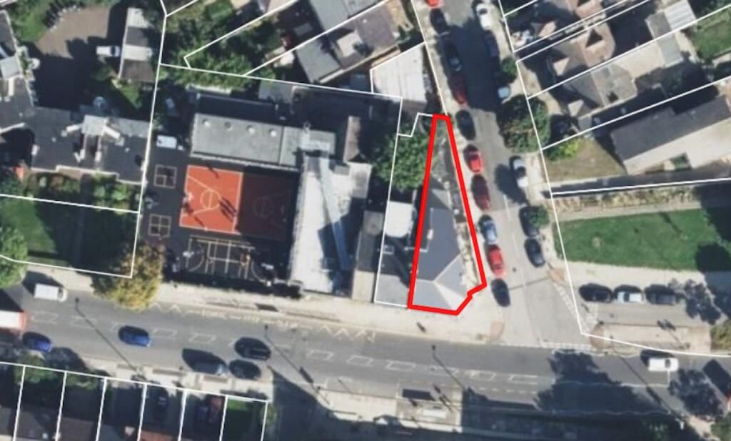 Property photo 3 of 4