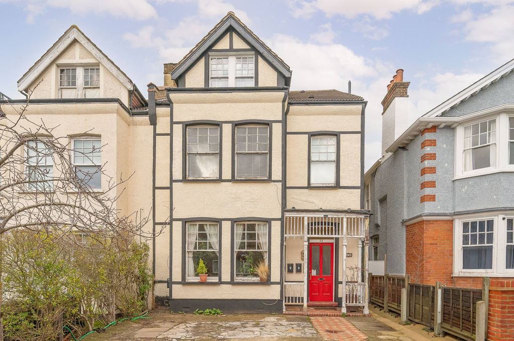 Property photo 2 of 14