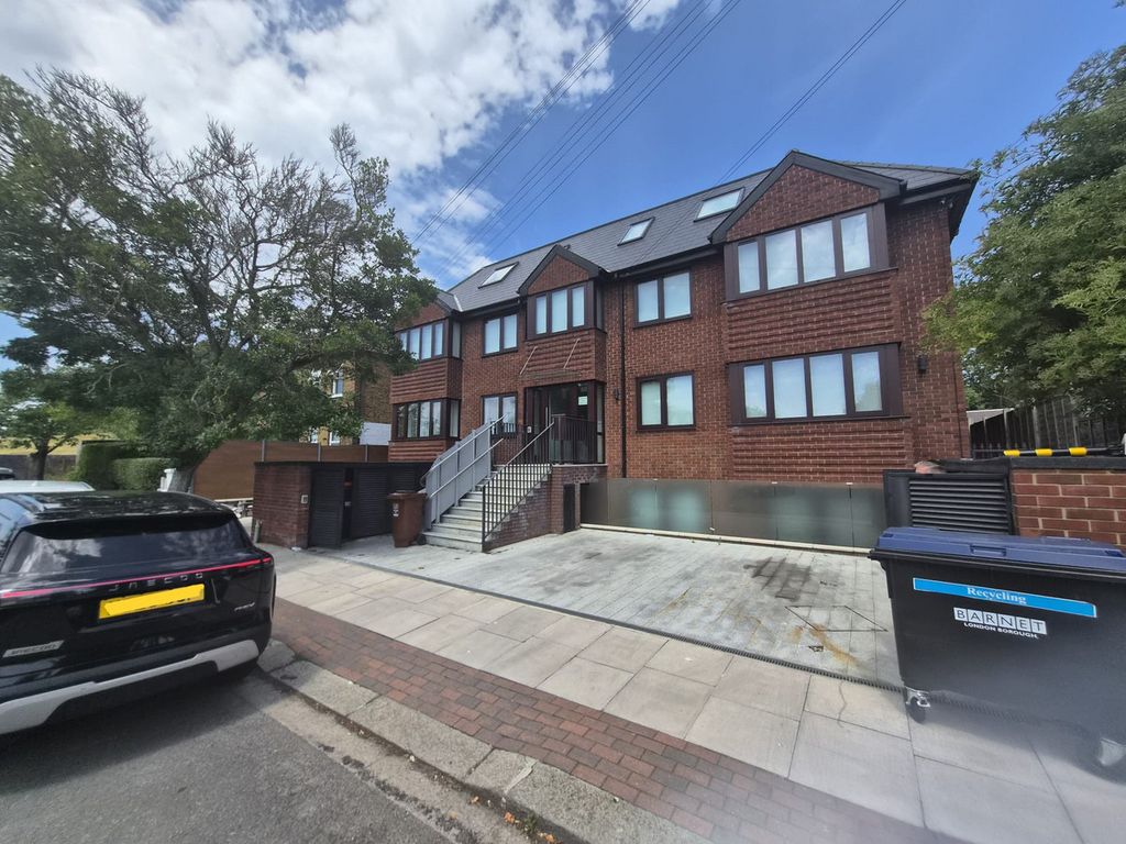 Property photo 1 of 6