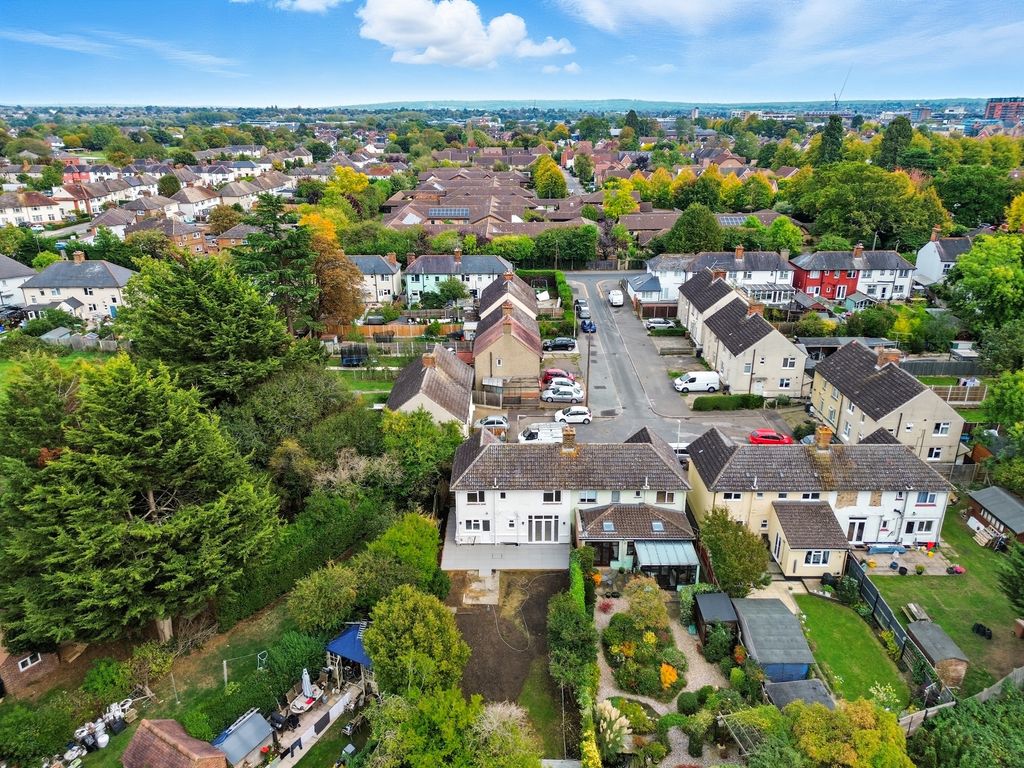 Property photo 3 of 25