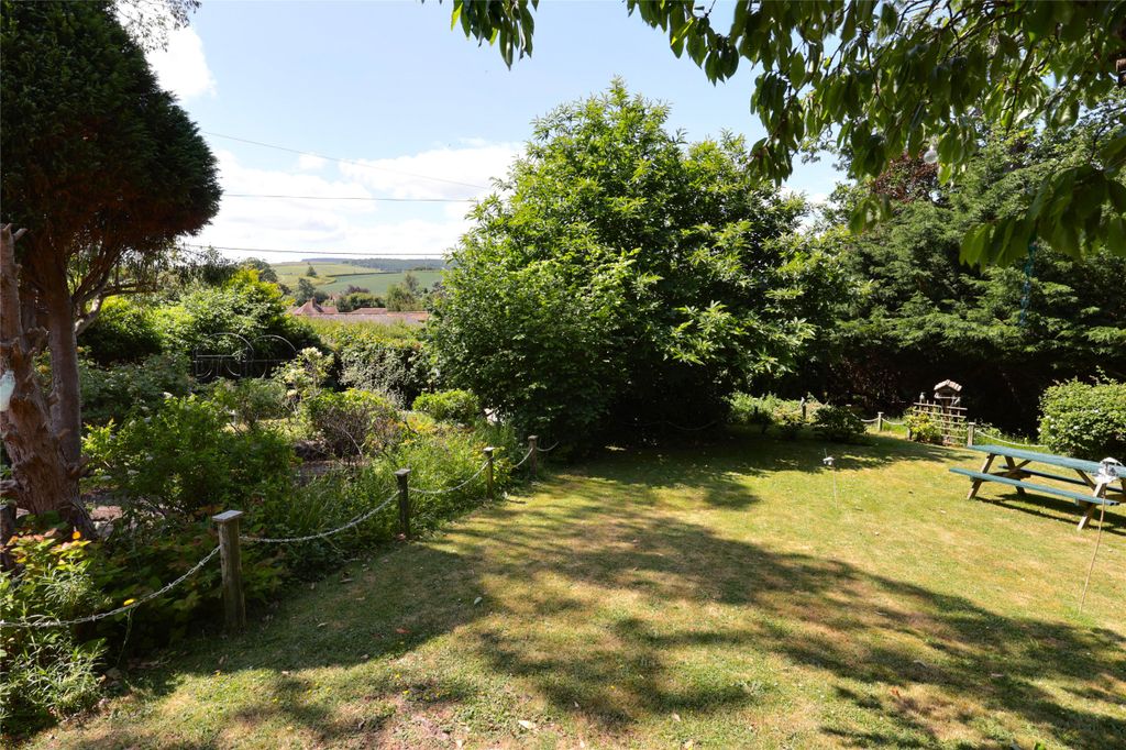 Property photo 2 of 21 Picture No. 05
