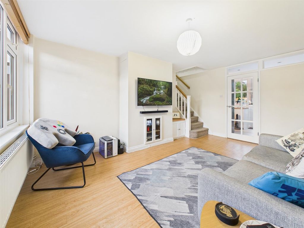 Property photo 2 of 10 Cam05510G0-Pr0107-Still009.Jpg