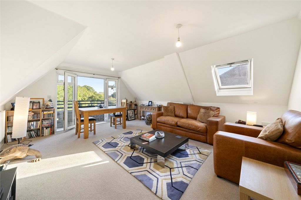 Property photo 2 of 12 Large Reception Room
