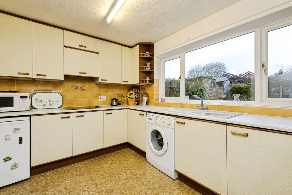 Property photo 3 of 15