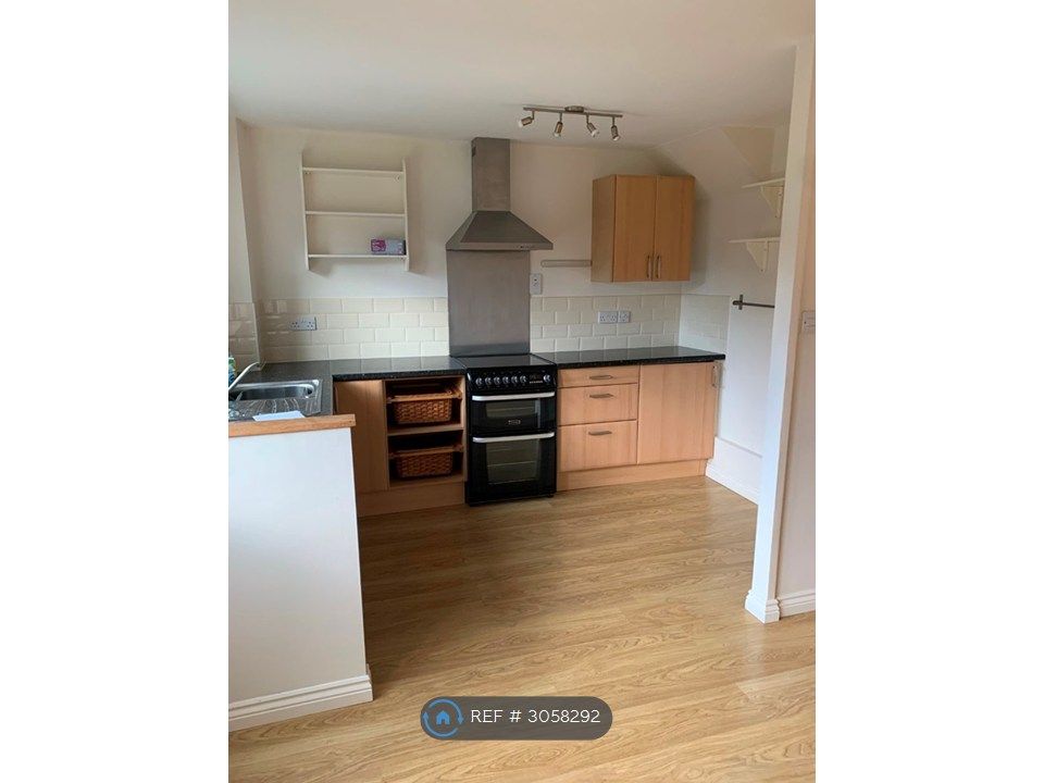 Property photo 2 of 26