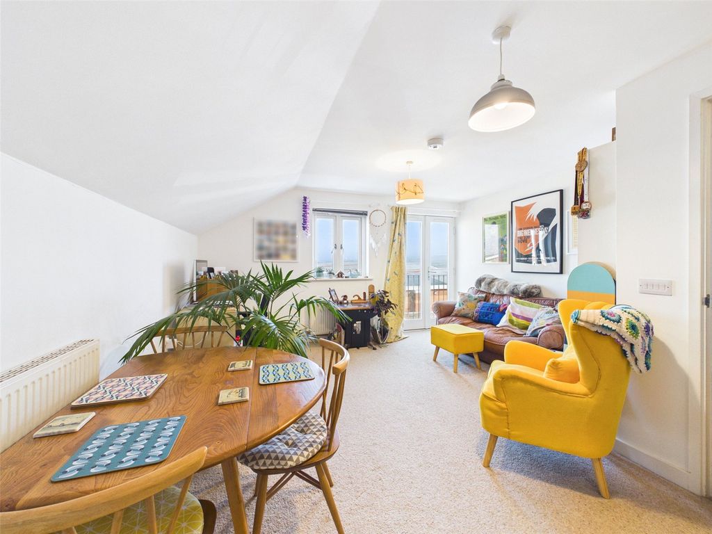 Property photo 3 of 10 Picture No. 04