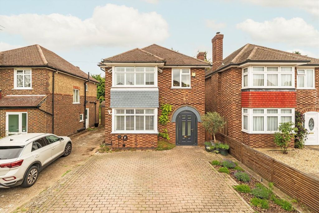 Property photo 1 of 8