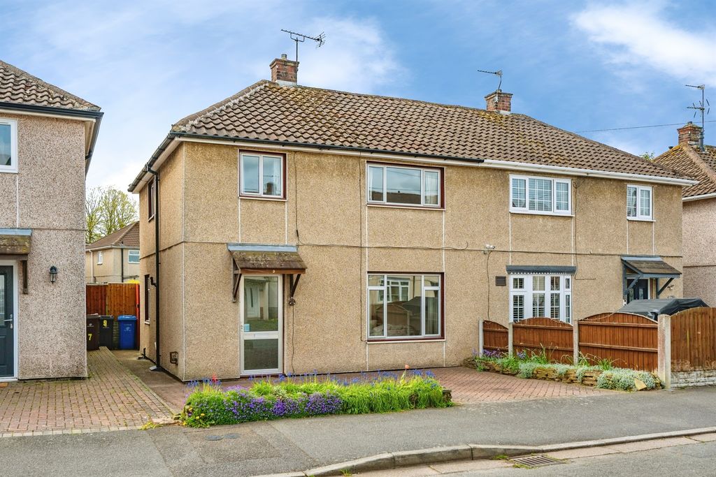 Property photo 1 of 13 Outside