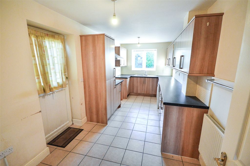 Property photo 2 of 14 Picture No. 34