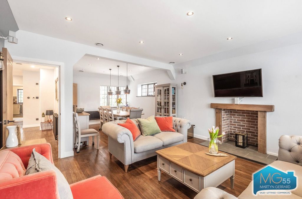 Property photo 2 of 15 Picture No. 05