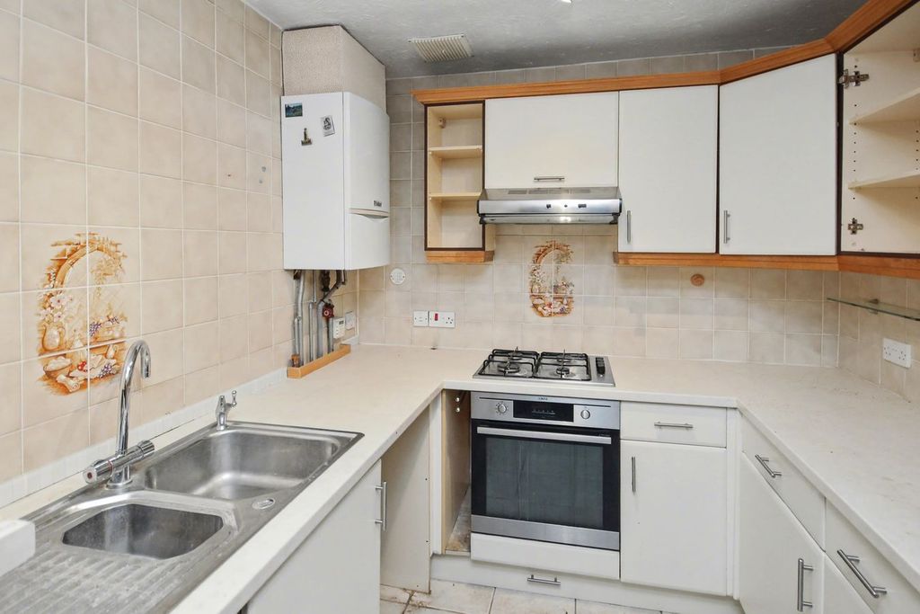 Property photo 3 of 8