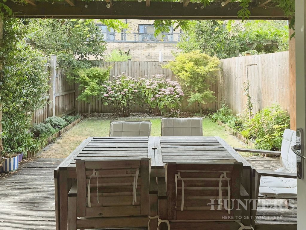 Property photo 3 of 42