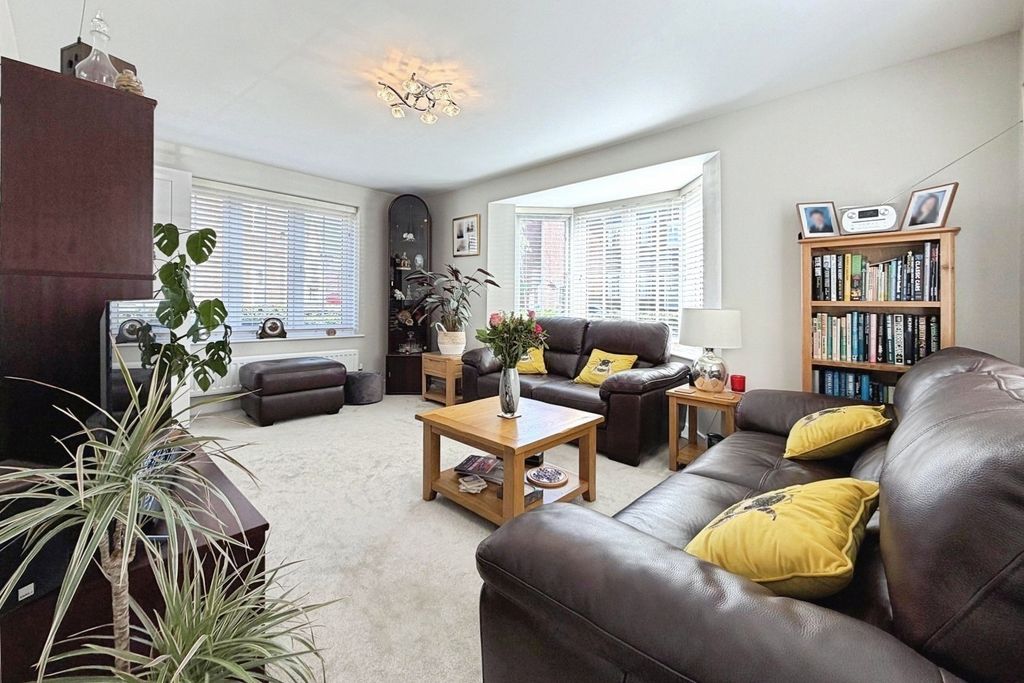 Property photo 2 of 14 Pbox-Img.Jpg