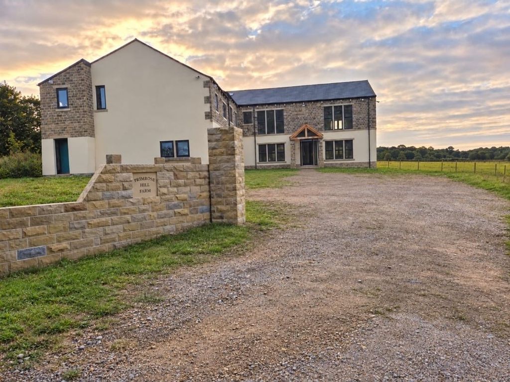 Property photo 2 of 52