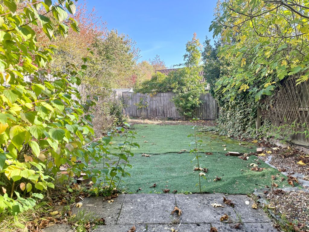 Property photo 2 of 11