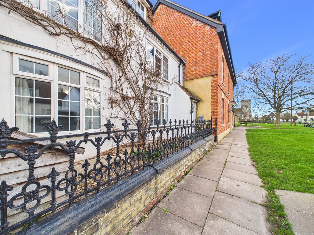 Property photo 2 of 17 Picture No. 19