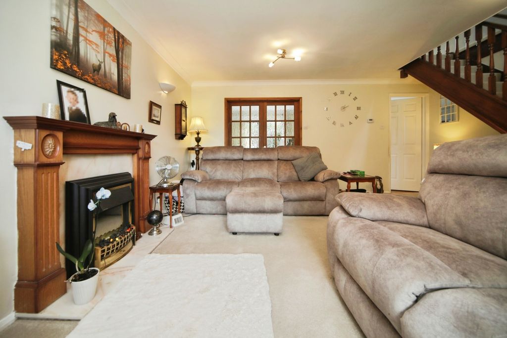 Property photo 3 of 19 Pbox-Img.Jpg