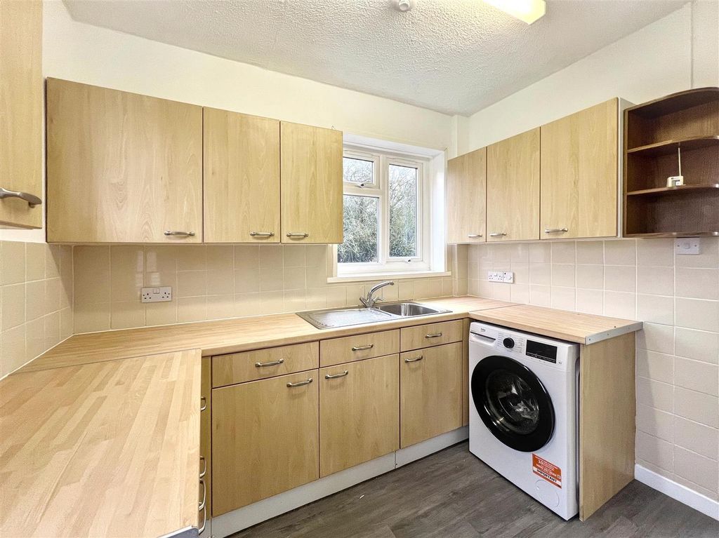 Property photo 2 of 11 Img_1663.Jpg