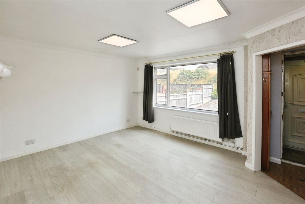 Property photo 3 of 13 Picture No. 12