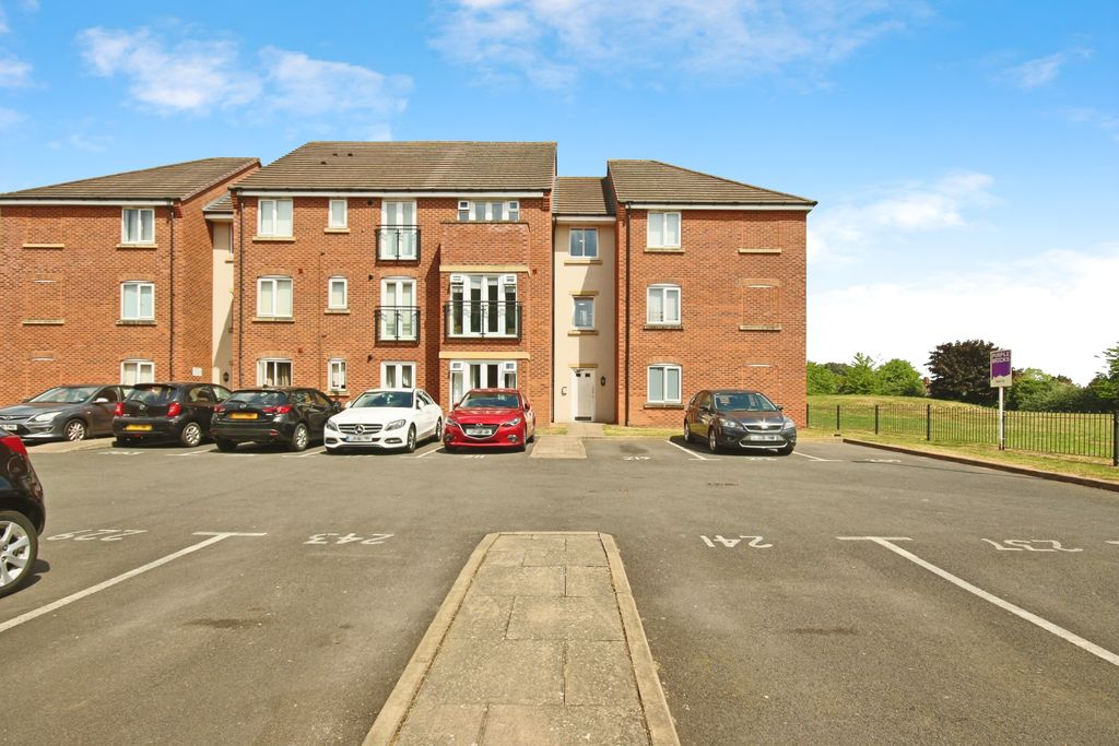 Property photo 1 of 12
