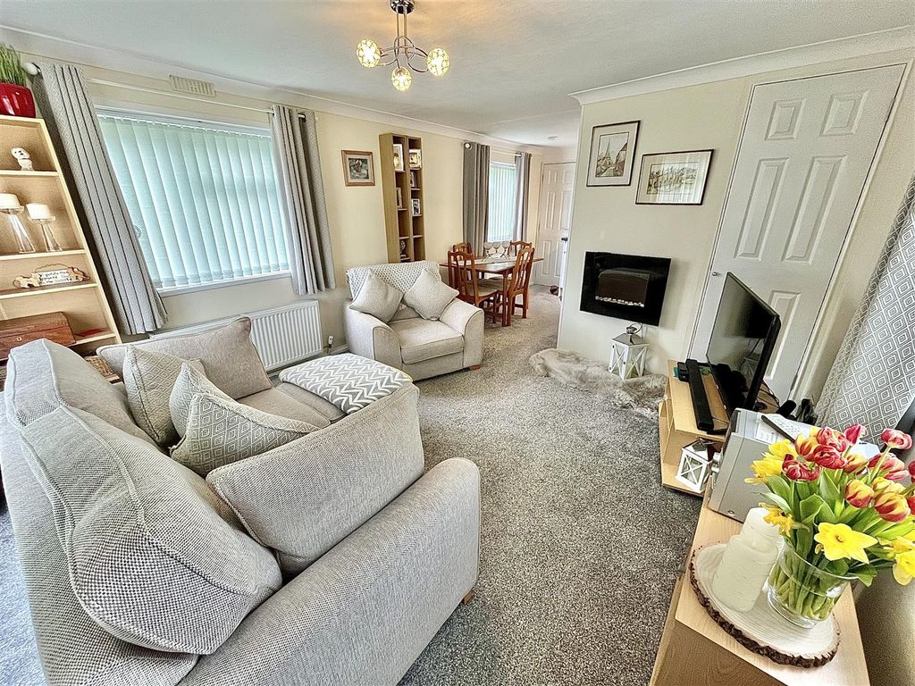 Property photo 3 of 23