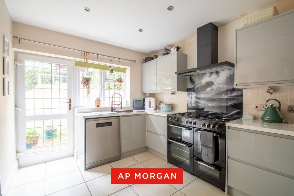 Property photo 3 of 22 Picture No. 43