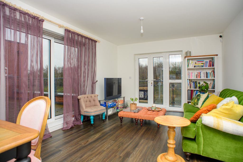 Property photo 3 of 20