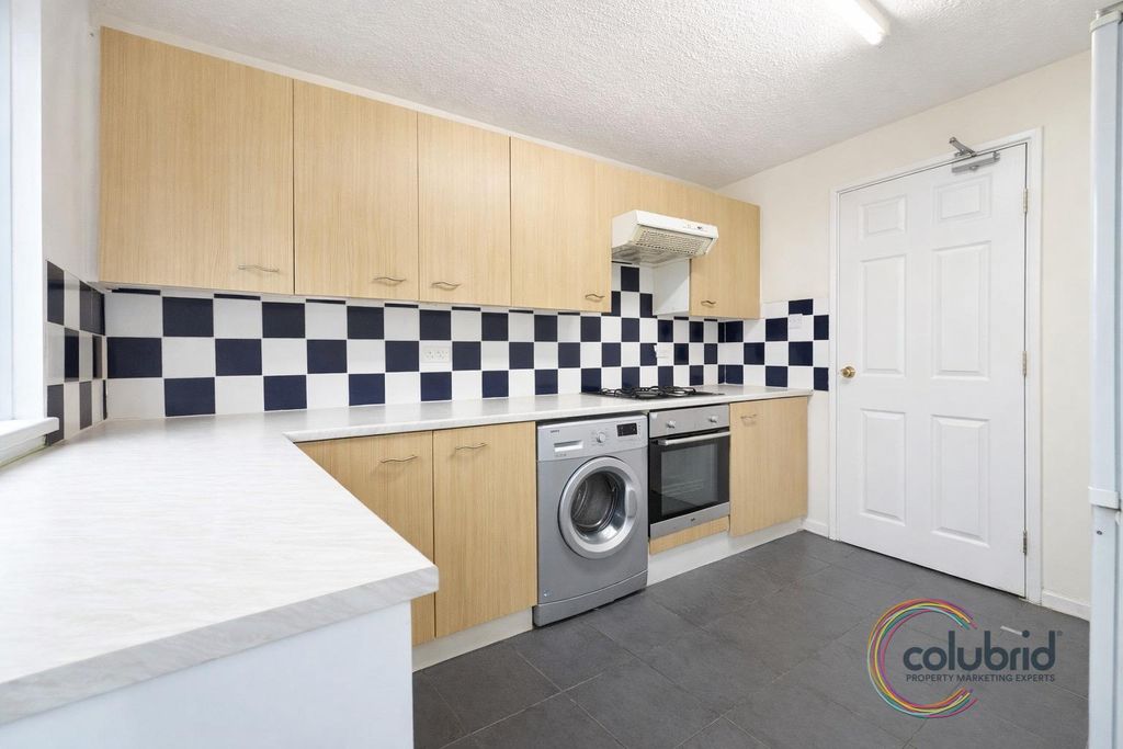 Property photo 2 of 14 73E95c6d-Ffbd-4B6E-B414-491B5A67B8d2.Jpeg