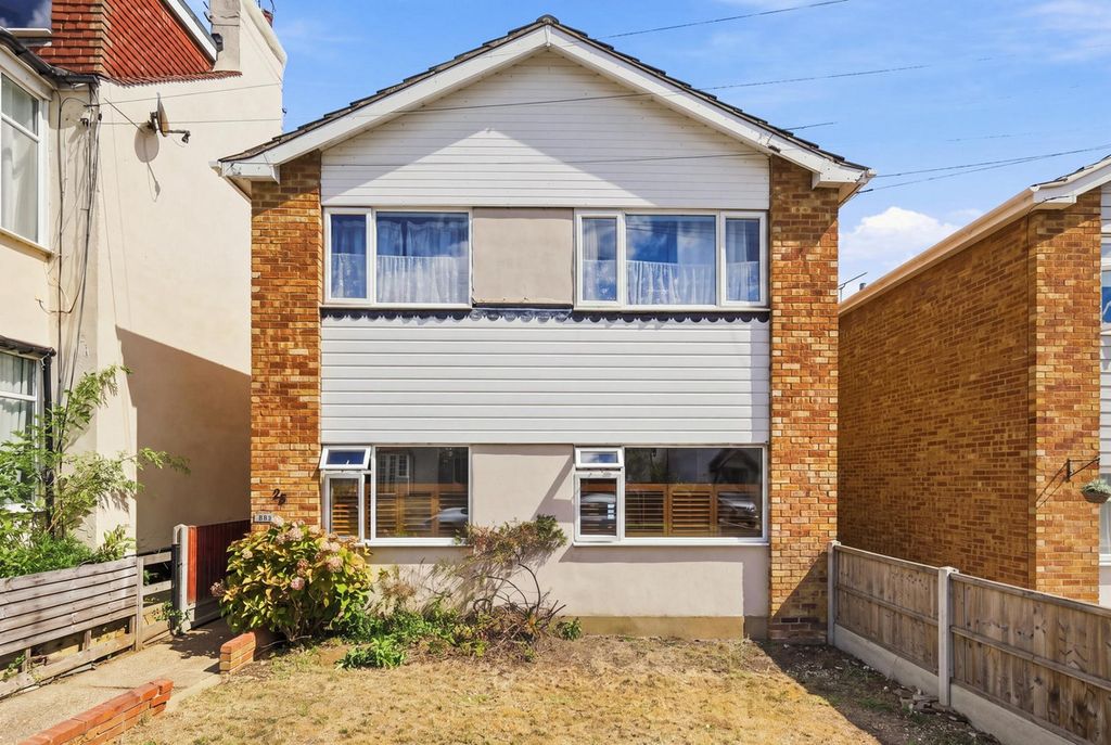 Property photo 1 of 17