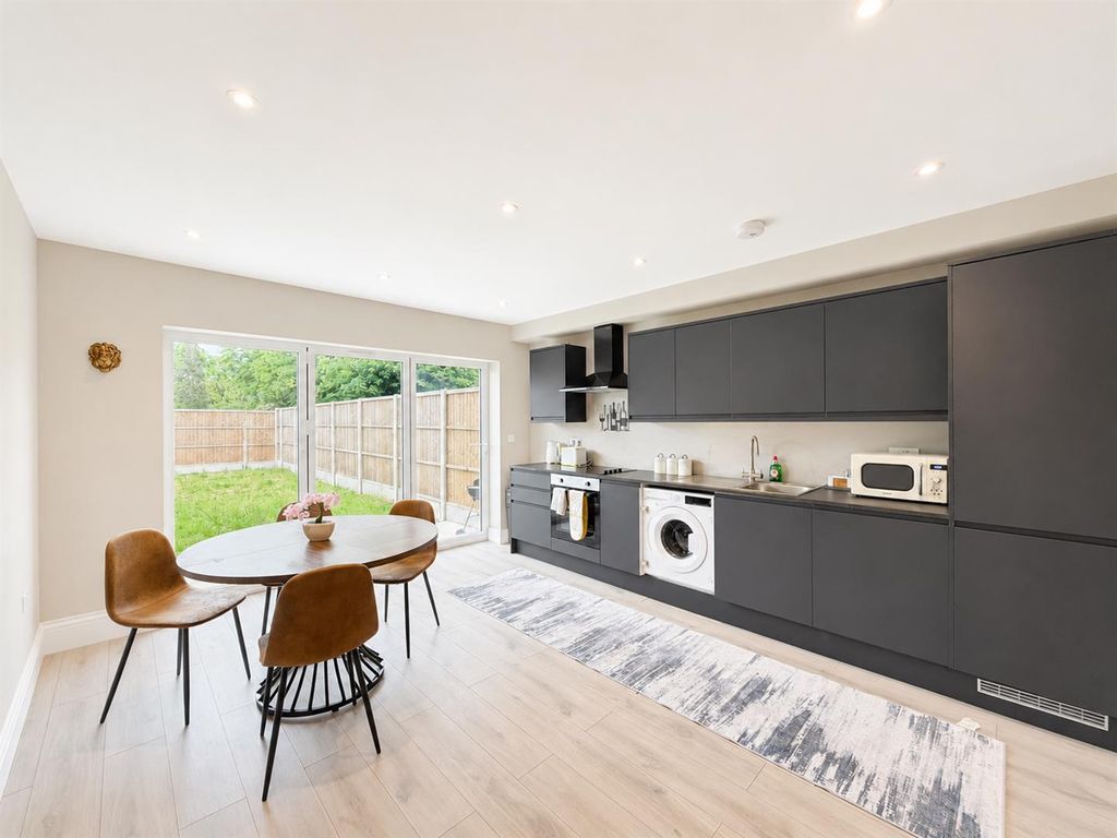 Property photo 1 of 11 Kitchen/ Diner