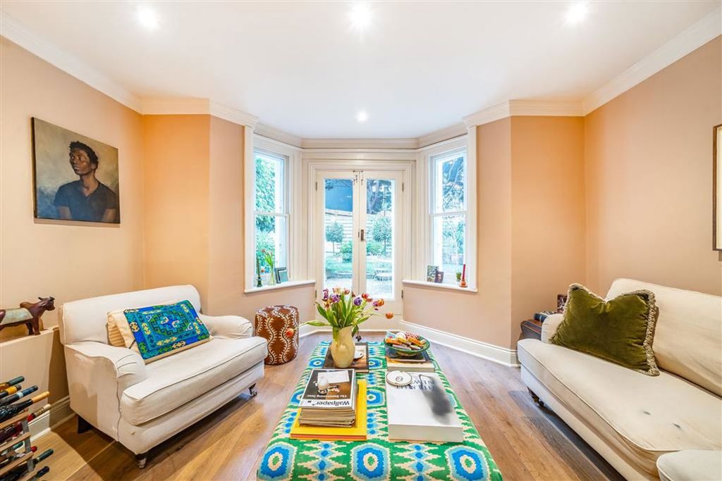 Property photo 1 of 8