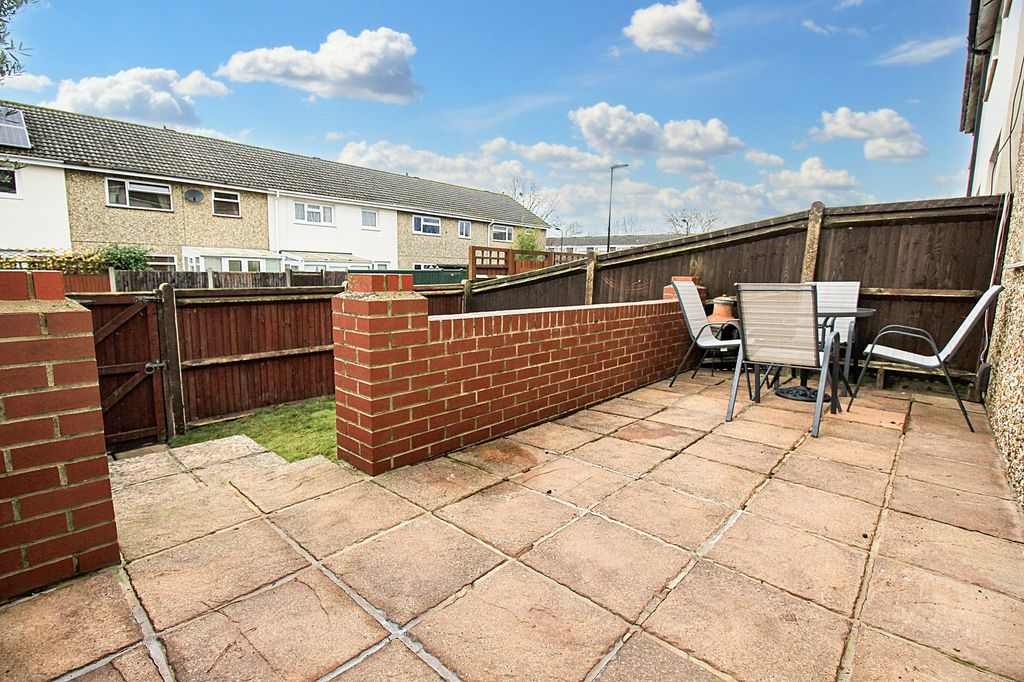 Property photo 3 of 17