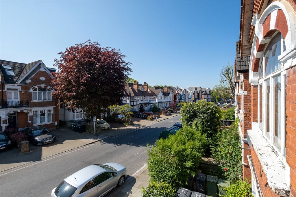 Property photo 3 of 8 Picture No. 04