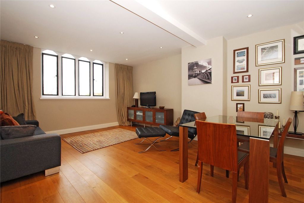 Property photo 2 of 8 Picture No. 06