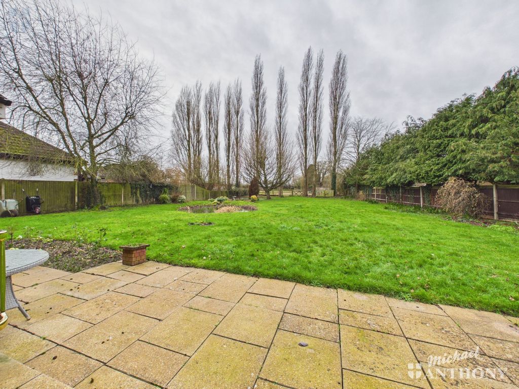 Property photo 3 of 28 2337Be4Cebc74Ad682Db9d5c578c9720_80_Cam03852G0-Pr0560-Still019