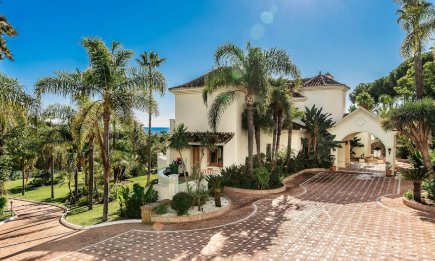 Property photo 2 of 28