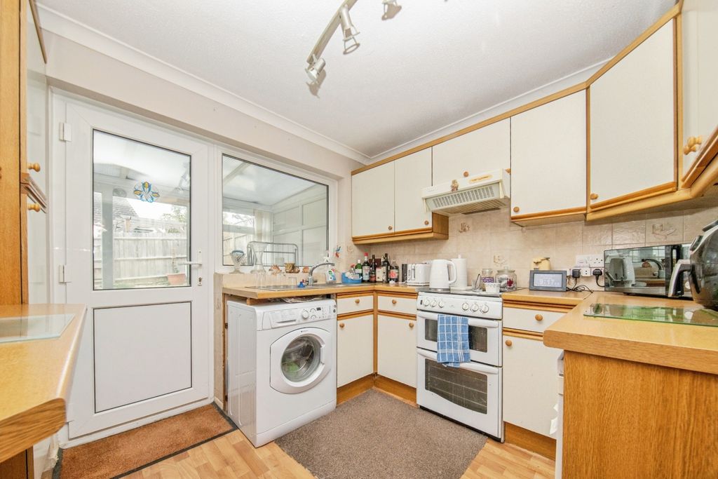 Property photo 3 of 13 Image 2