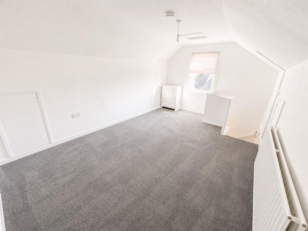 Property photo 2 of 5 Bedroom 1 (3).Png