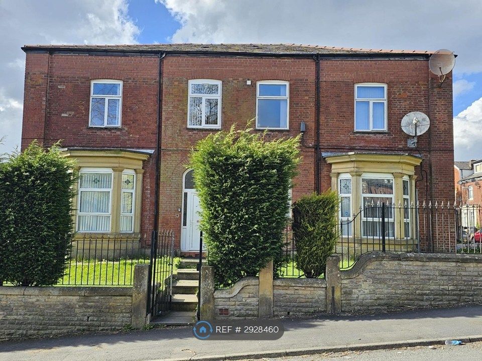 Property photo 1 of 35