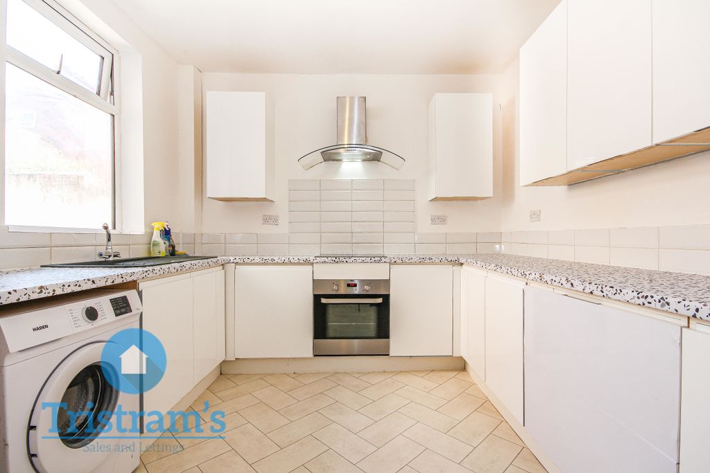 Property photo 2 of 11 Img_3948